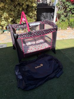 Safety 1st Pack and Play Playard with Carry Bag