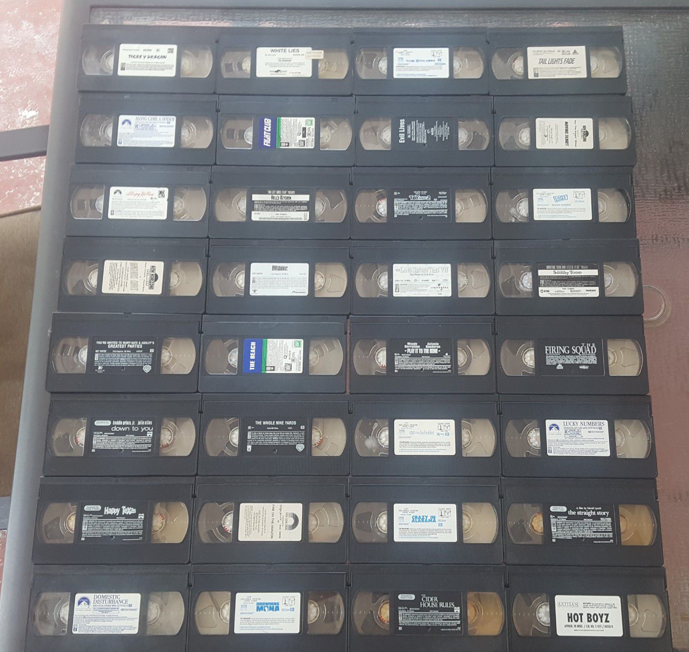 VHS 32 movies