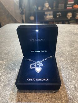 Danecraft Cubic Zirconia Fine Silver Plated Necklace New in box, New & Gorgeous.