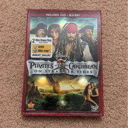 Disney Pirates of the Caribbean Blu Ray 