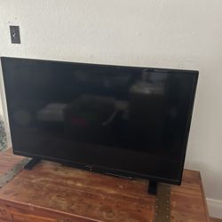 Insignia 43” TV