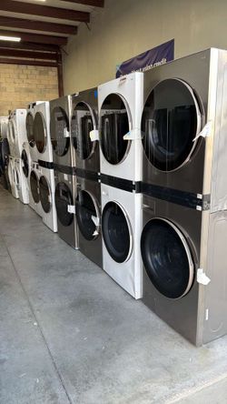 Laundry Center Washer And Dryer New 