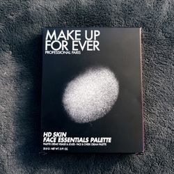 Make Up Forever Essential Palette