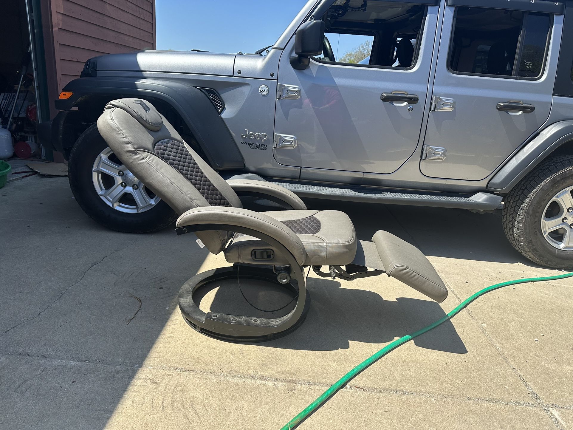 Pair Of Recliners For Camper- Euro Desantis Java