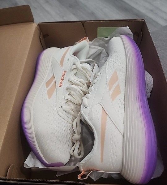 Reebok DMX COMFORT+ Women's Sneaker (6.5) CHALK/PURPLE/CLAY