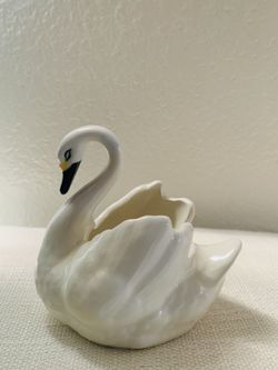 Beautiful 1970’s swan