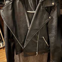 Size Large Fashion Nova Leather Jacket 