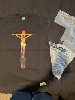 That's a awful lot of cough syrup- Free thug crucifix