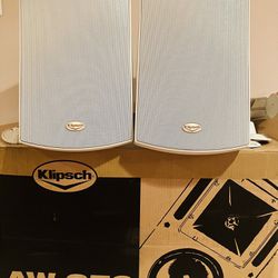 Pair of KLIPSCH AW-650 All Weather SPEAKERS 340 Watts, Gently Used INDOOR/OUTDOOR