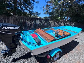 Classic Boston Whaler 13