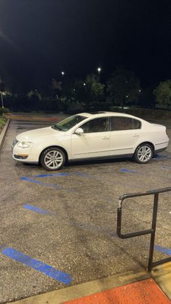 VW Passt White