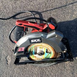 Skil Saw With Laser