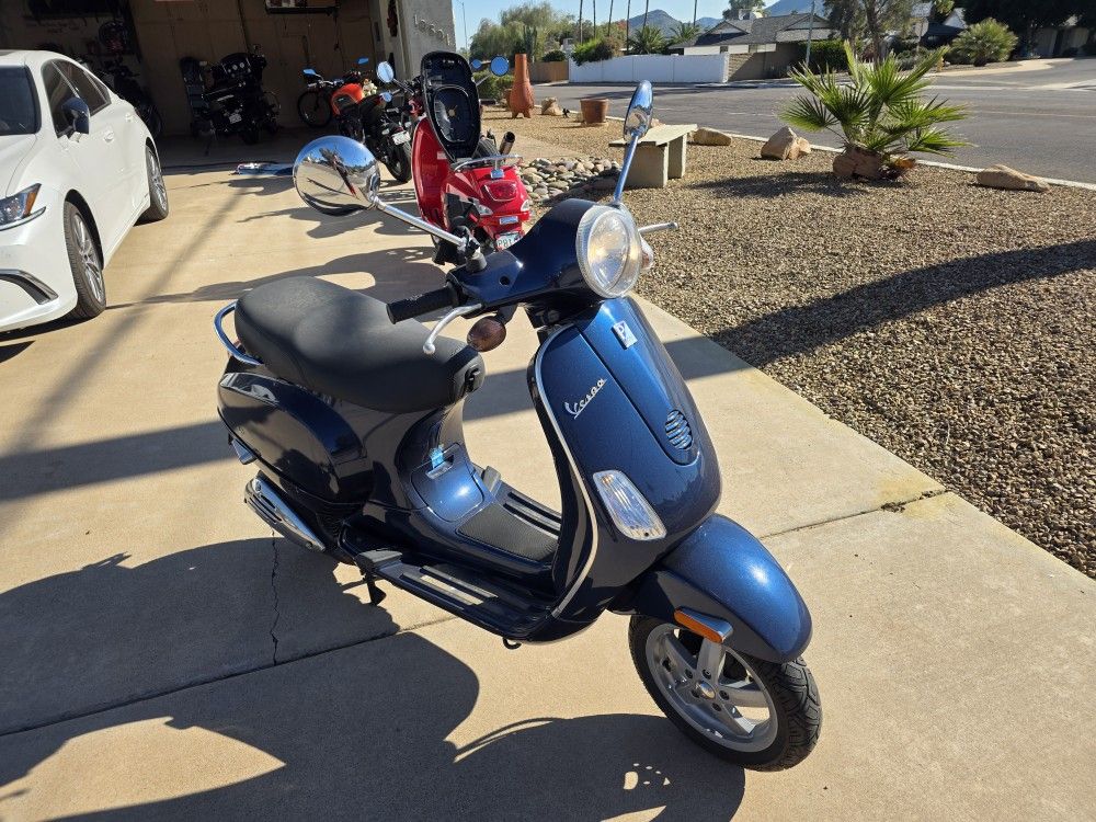 150 CC Vespa 