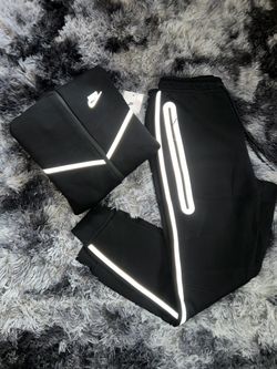 Nike Tech Fleece Reflective Full Tracksuit Set – M & L