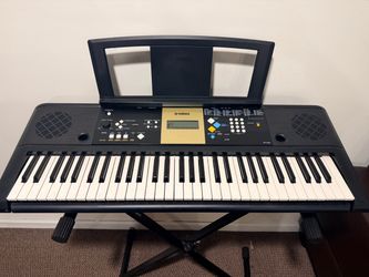 Yamaha YPT-220 61-Key Portable Keyboard + Stand