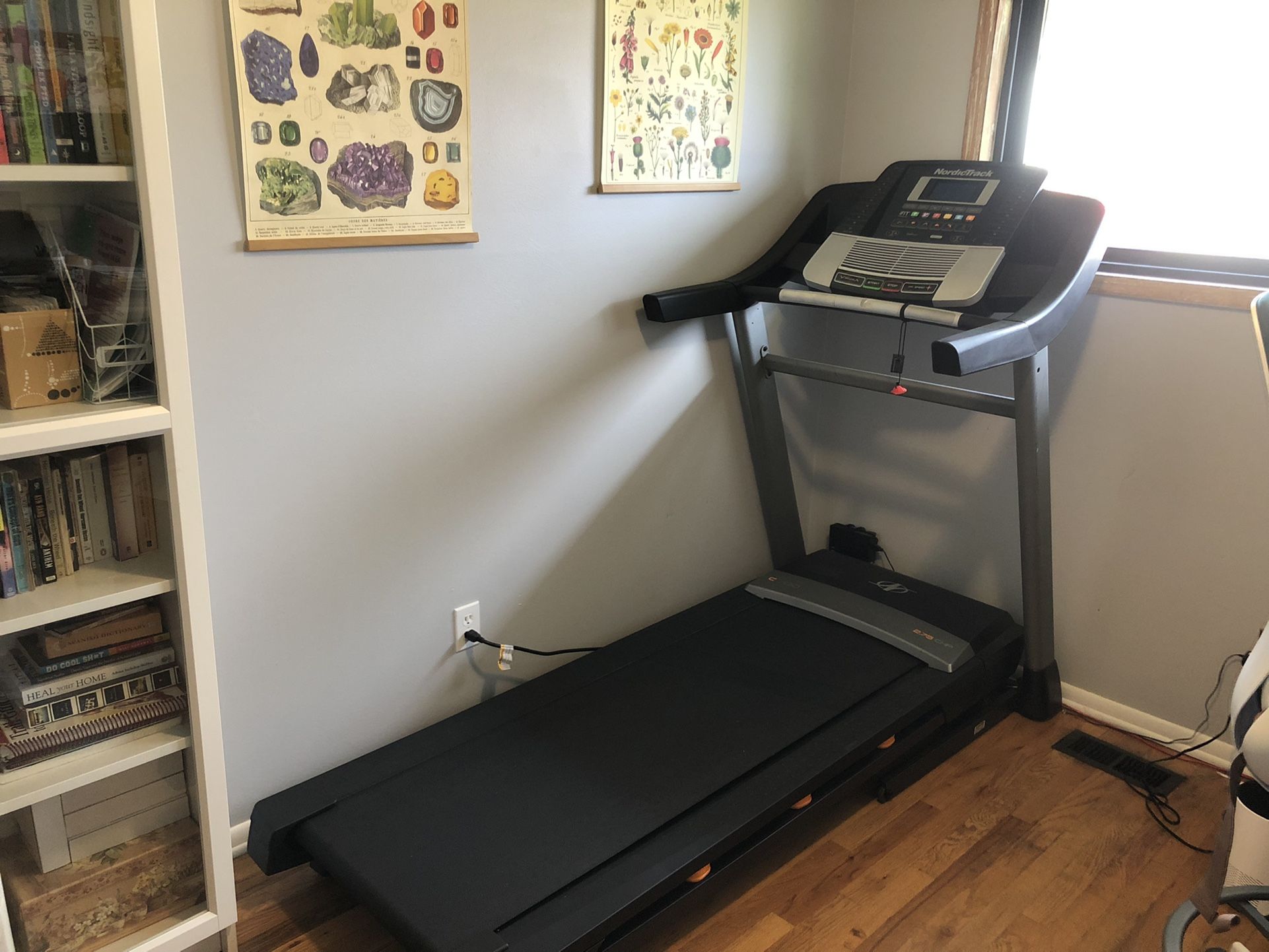 NordicTrack C700 Treadmill for Sale in Portland, OR OfferUp