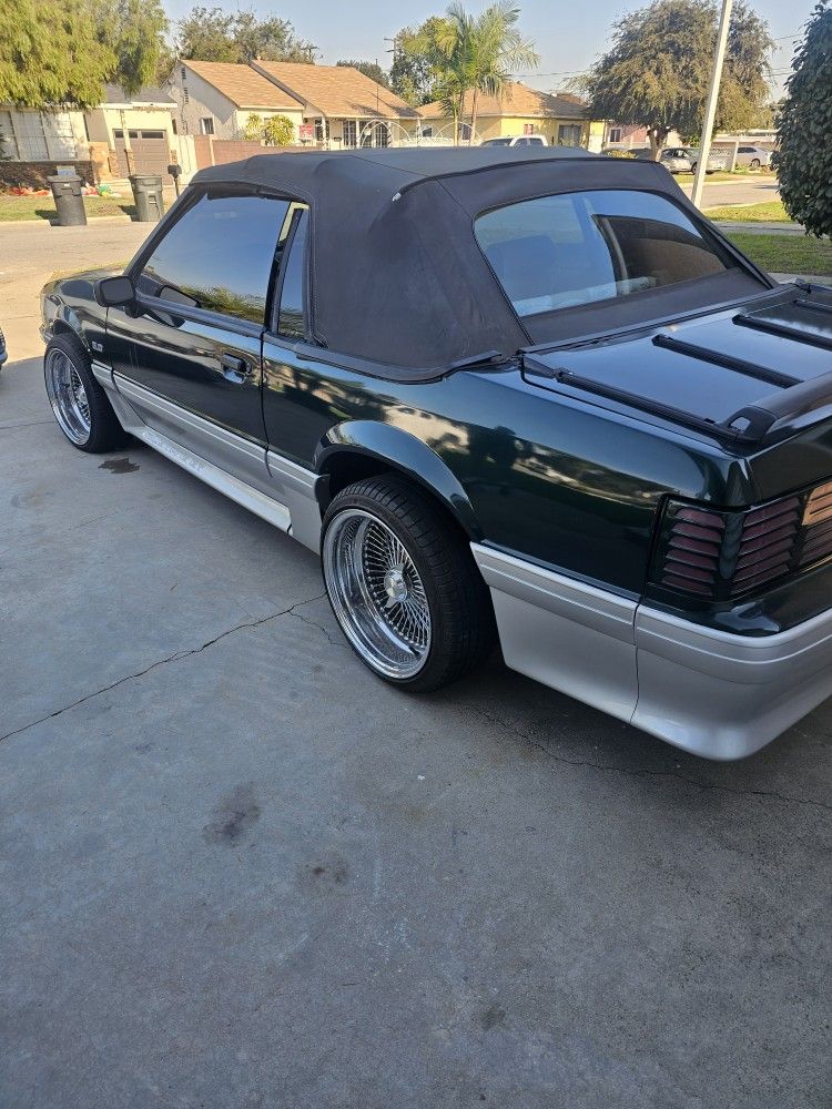 1992 Ford Mustang