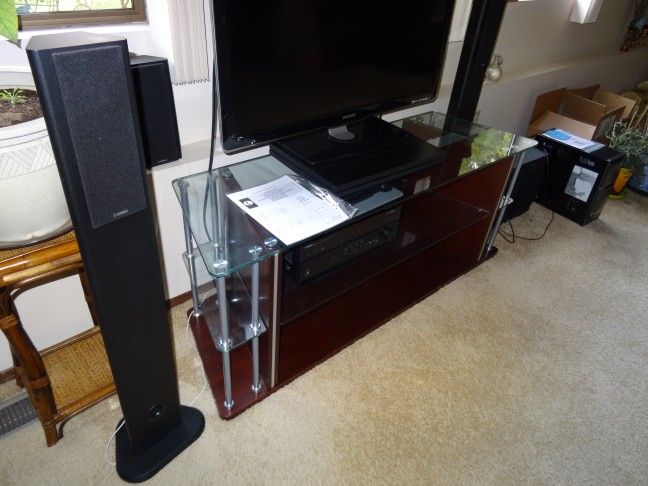 Nea Moda 3-tier TV Stand With Glass Shelves and Instruction Manual