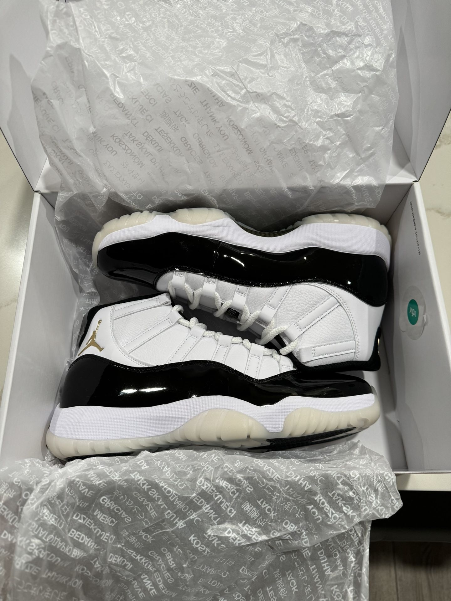 FOR SALE: JORDAN 11 GRATITUDE OR TRADE KOBE SHOES SIZE 10 OR PS5