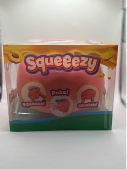 Squeeezy Jumbo Squishy Peach