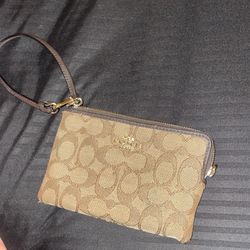 Coach Wallet/wristlet