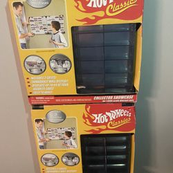   Display Case  Die Cast Cars Hot Wheels Johnny Lighting. Match Box Revell Green Light Maisto