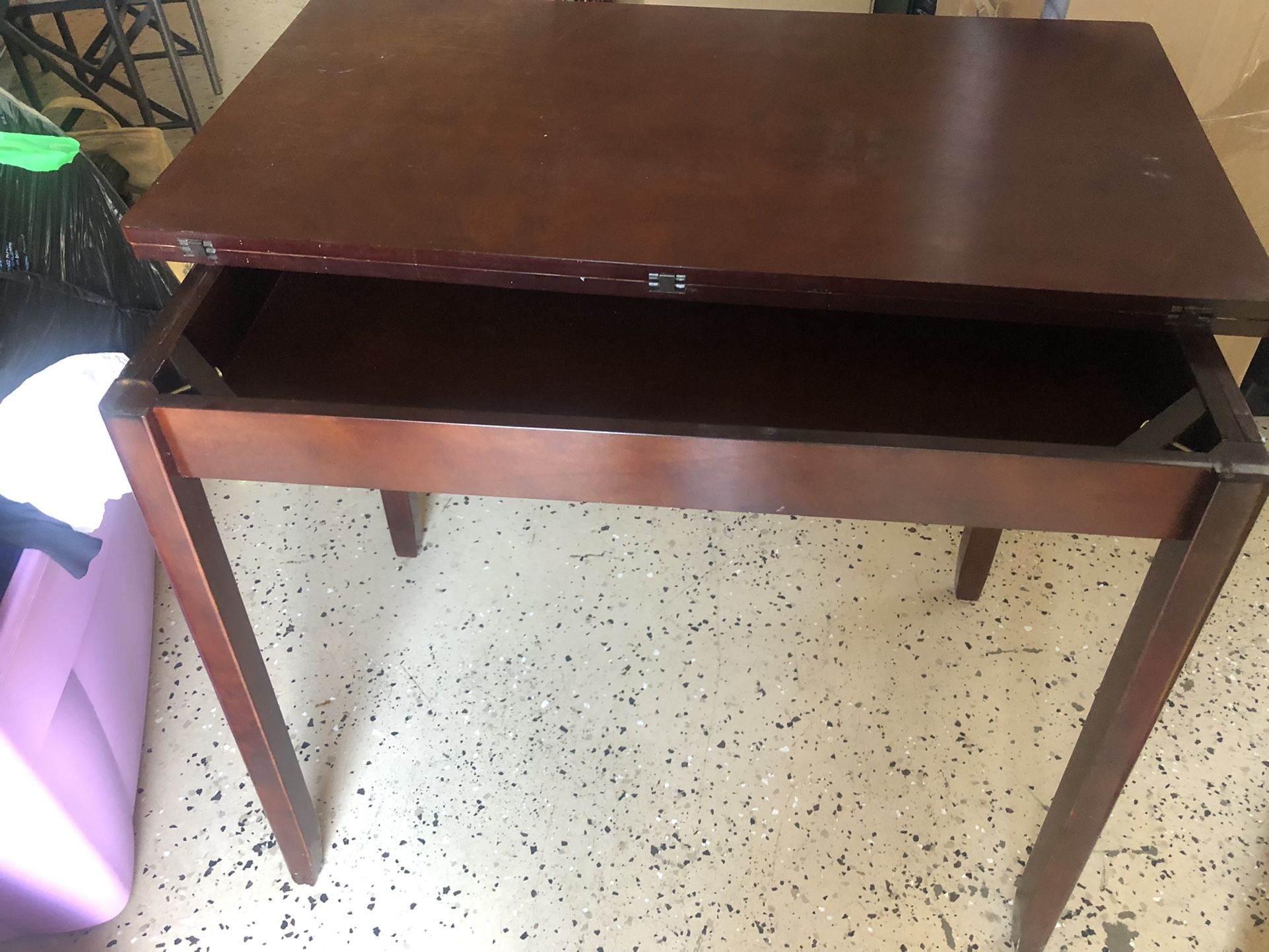 Mesa De Juegos