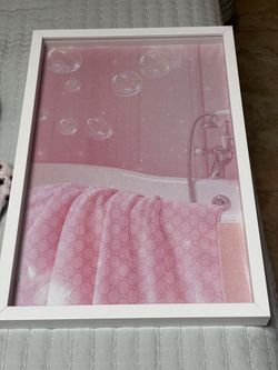 Artwork Pink Bathroom