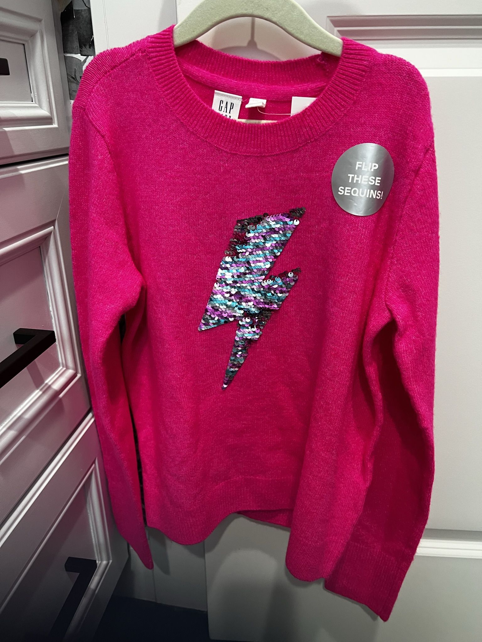 NWT - Gap Hot Pink Sweater With Lightning Bolt for Sale in Kirkland, WA -  OfferUp