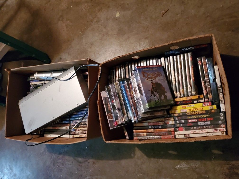 Hitachi DVD Player With Remote And Over 100 DVD's