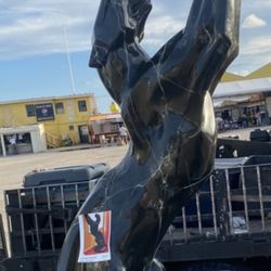 Vintage Life-Size Fiberglass Jaguar Statue – Faux Marble Finish – 5 ft Tall ask $1000   (Comparable pieces listed around $2750.00) Striking vintage li