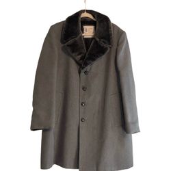 London Fog Outerwear of Distinction – Classic Gray Overcoat – Balt., MD Label