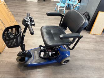 Mobility Scooter- Clean, Dependable