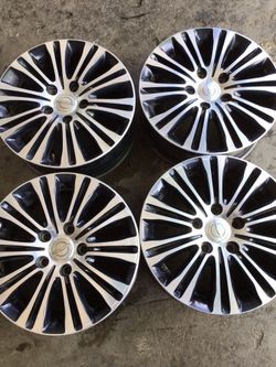 2011-2016 rims Chrysler town and country 17 inch