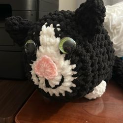 Loaf Crochet Kitty