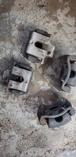 2016 Camaro RS calipers
