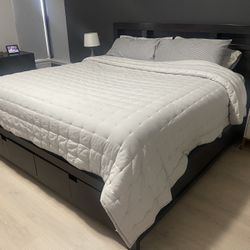 King Sized Bed Frame With Mattress