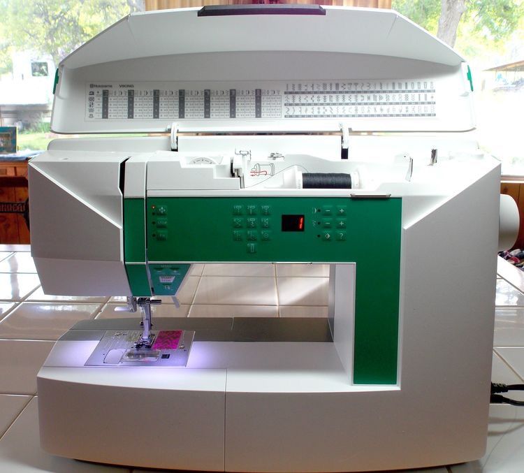 Husqvarna Jade Sewing Machine
