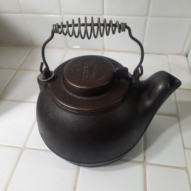 Vintage Wagner Ware Cast Iron Tea Kettle Swivel Lid K Sidney, Ohio