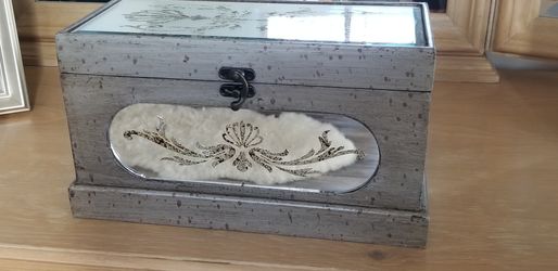 Gorgeous Vintage Designer Jewelry Box with Mirrors