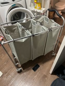Laundry Basket with Wheel