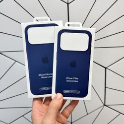 iPhone 17 Pro & Pro Max MagSafe Navy Case 