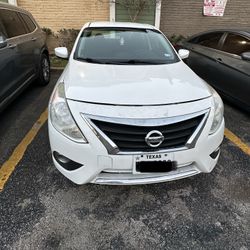 2019 Nissan Versa