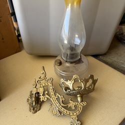 Vintage Oil Lamp with wall Mount and Bracket