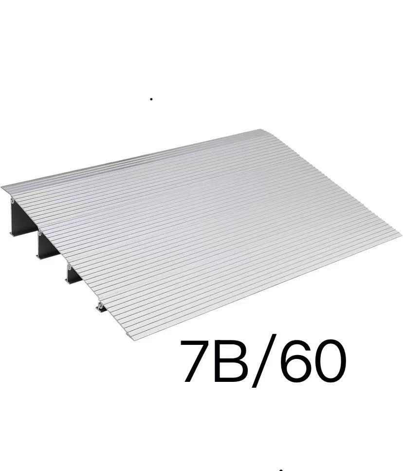 Curb Ramp for Doorways, 4" Rise Aluminum Portable Self Supporting Ramp, 800 Lbs Load Capacity, Adjustable, Ideal for Loading Dock, Garage, Sidewalk, S