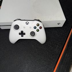 Xbox One S with white Xbox wireless controller