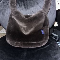 Unif fuzzy messenger bag 