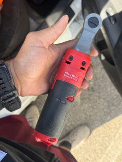 Milwaukee M12 Fuel 3/8 Ratchet
