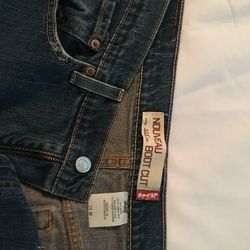 Women’s Levi Bootcut Jeans