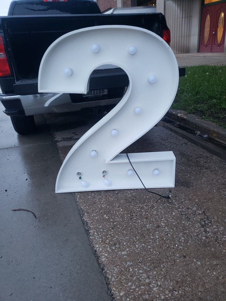 Number 22 Marquee Numbers